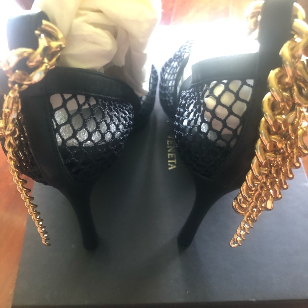 Bottega Veneta Stretch Mesh & Leather Pump - Picture 10 of 12